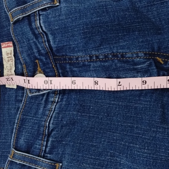 Levi's 512 perfectly slimming denim jeans, 28" inseam straight leg, size 14 - Picture 6 of 12
